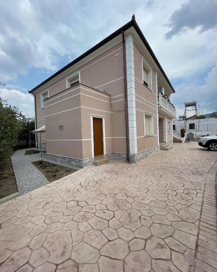 Rent Rooms Loren Vlorë Exterior foto
