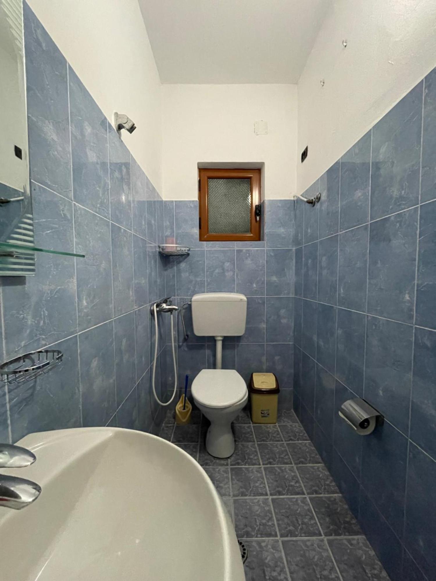 Rent Rooms Loren Vlorë Exterior foto