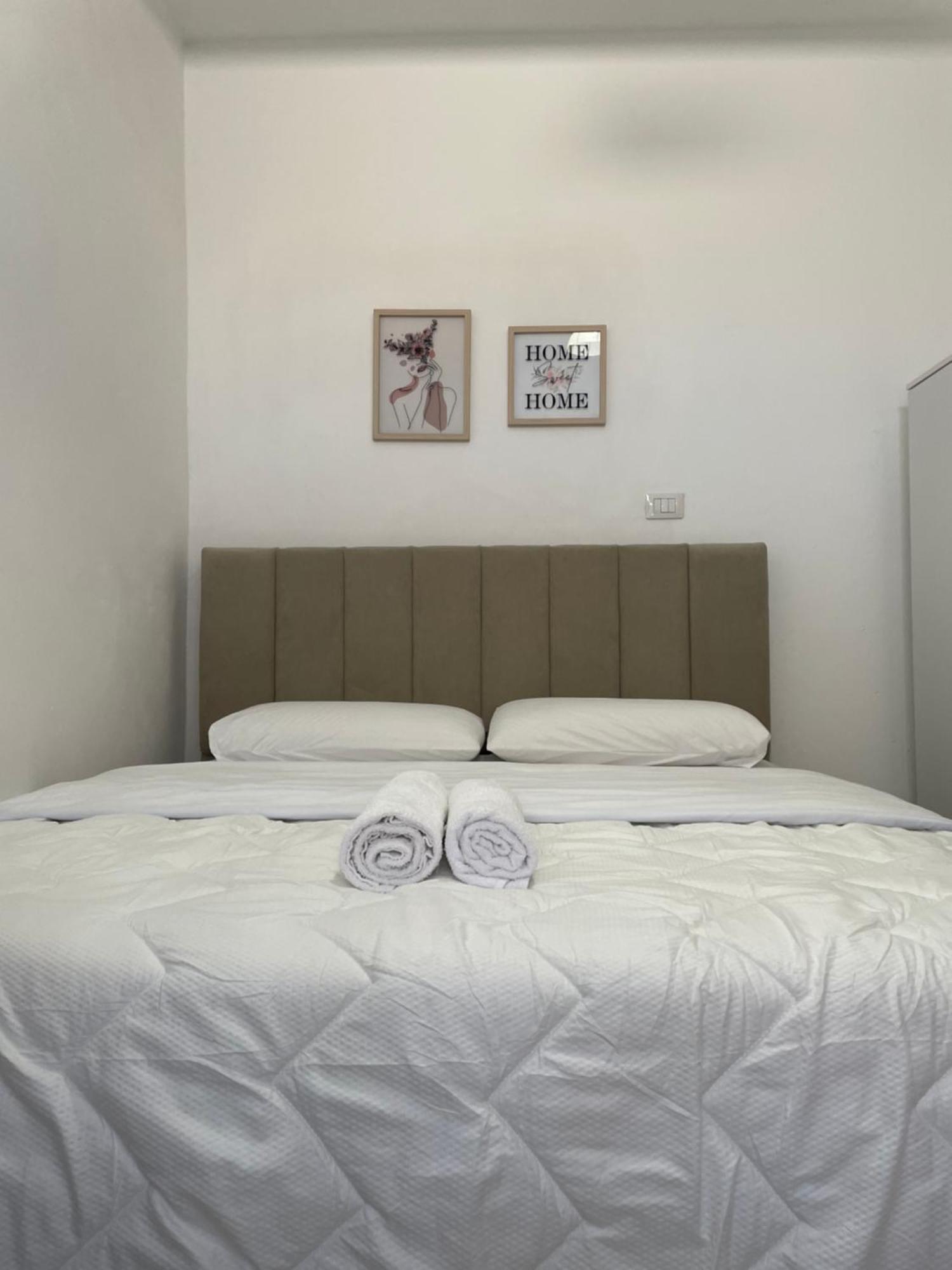 Rent Rooms Loren Vlorë Exterior foto