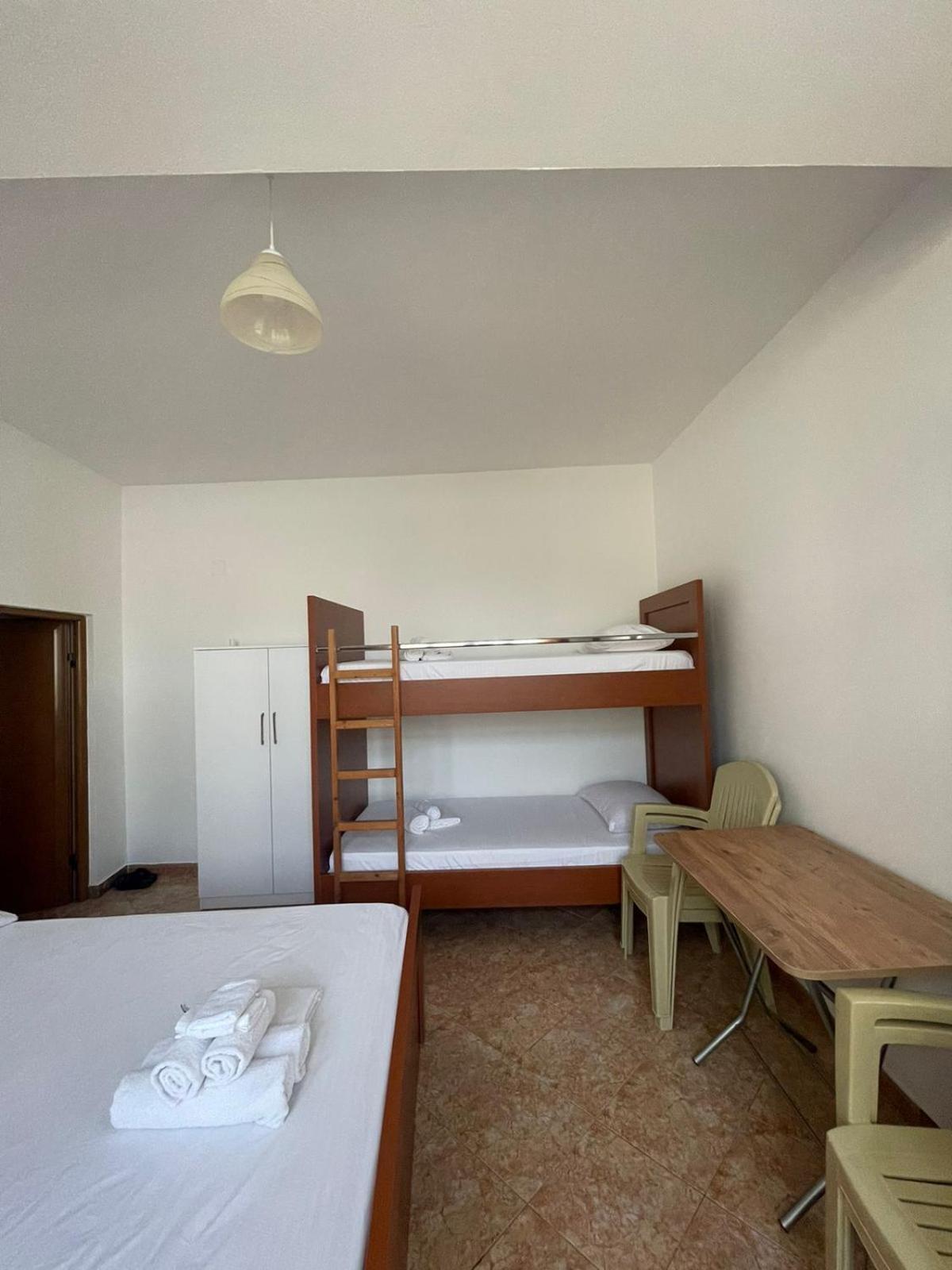 Rent Rooms Loren Vlorë Exterior foto