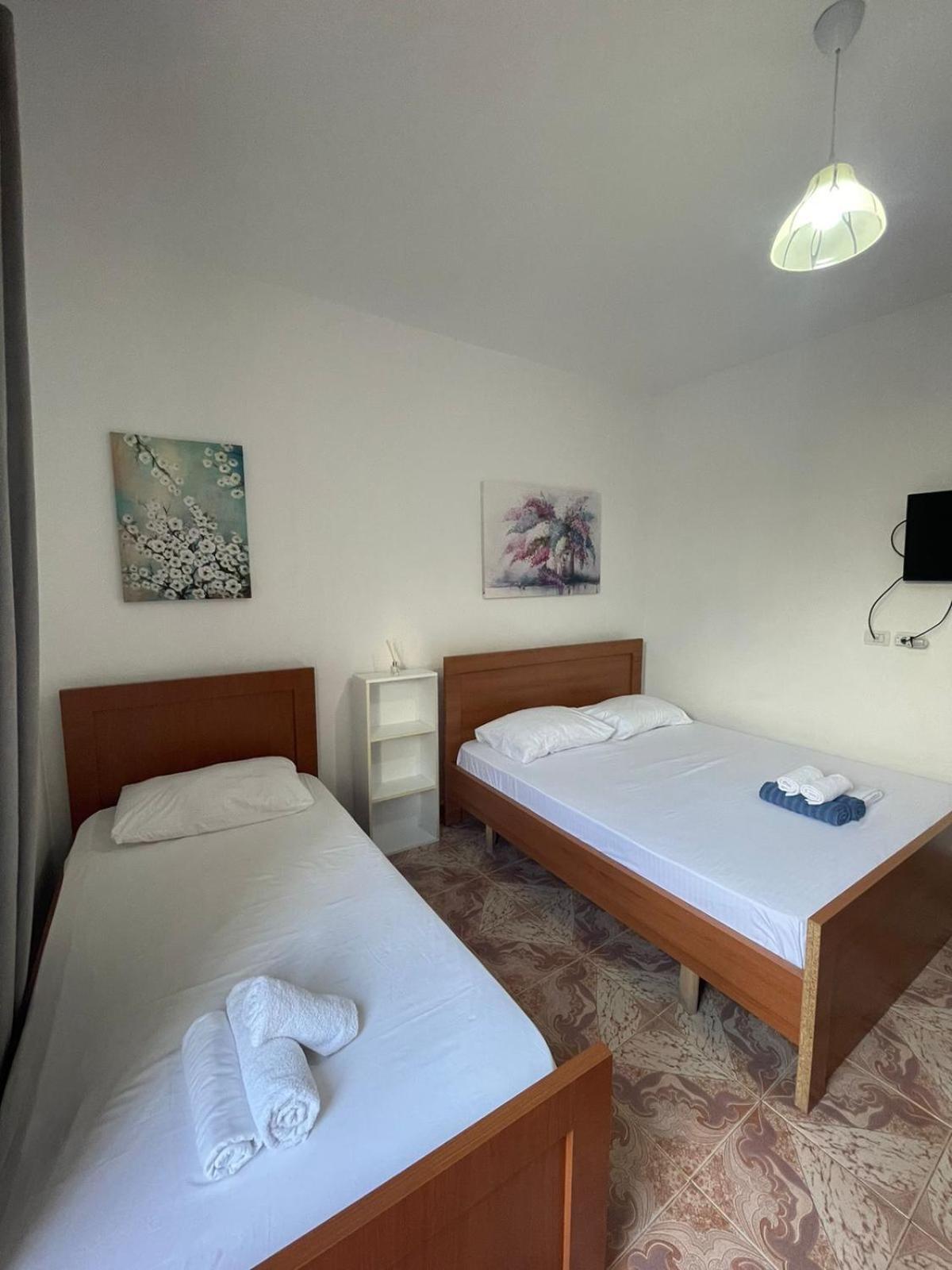 Rent Rooms Loren Vlorë Exterior foto